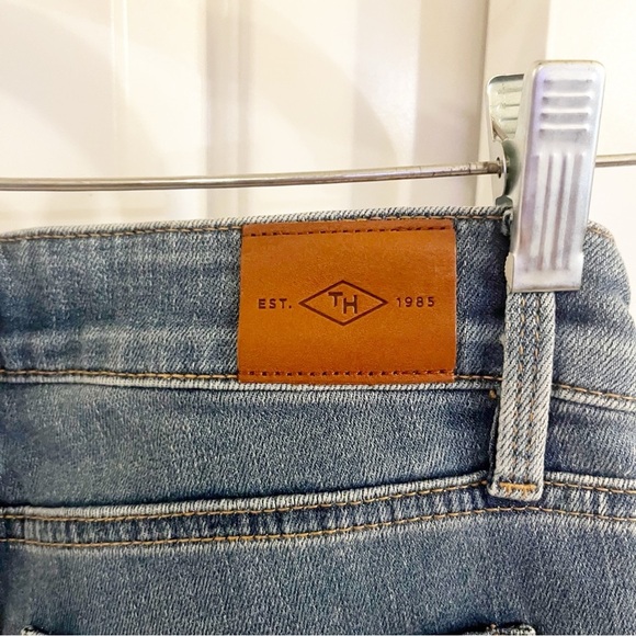 Tommy Hilfiger Tribeca Straight Leg Jeans - Picture 11 of 15